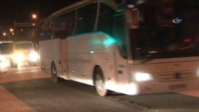 askeri arac -  Afrin'e askeri sevkıyatlar devam ediyor  Videosu