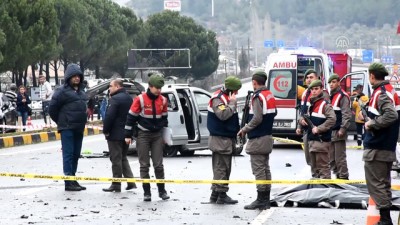 saglik ekibi - İki otomobil çarpıştı: 3 ölü, 5 yaralı - MUĞLA Videosu