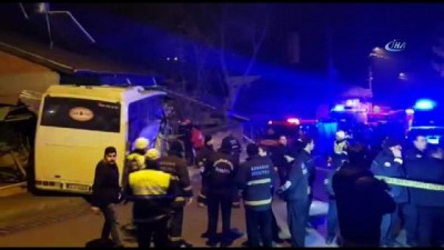 isci servisi -  Karabük’te servis midibüsü eve girdi: 4 ölü, 2 yaralı Videosu