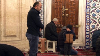 sabah namazi - Trakya'daki camilerde Fetih süresi okundu - EDİRNE/KIRKLARELİ/TEKİRDAĞ  Videosu
