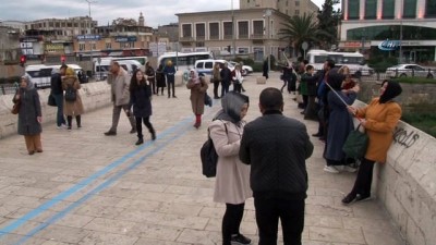 bomba imha uzmani -  Turist kafilesine şüpheli çanta engeli  Videosu