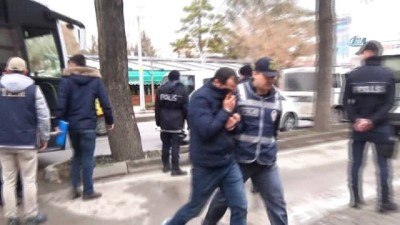 genelkurmay -  FETÖ'den gözaltına alınan 14 asker adliyeye sevk edildi  Videosu