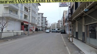 cati kati -  Kilis'te evin çatısına roket düştü Videosu