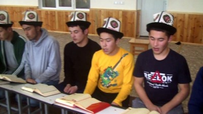 sinir otesi harekat - Kırgız çocuklar Türk ordusu için dua etti - BİŞKEK Videosu