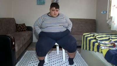 diyetisyen -  Okulunu bırakmamak için hastaneyi kabul edemiyor... Henüz 11 yaşında ve 185 kilo  Videosu