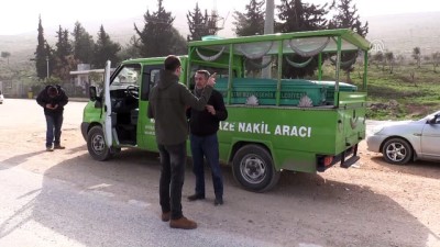 roketli saldiri - PYD/PKK'nın sivillere yönelik roketli saldırısı -Hayatını kaybeden Suriyelinin cenazesi - HATAY  Videosu