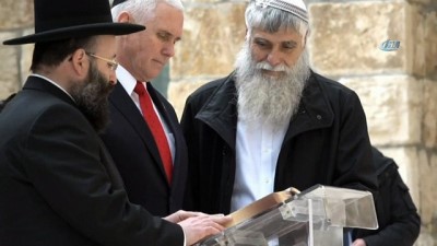 diplomat -  Pence, Ağlama Duvarını Ziyaret Etti Videosu