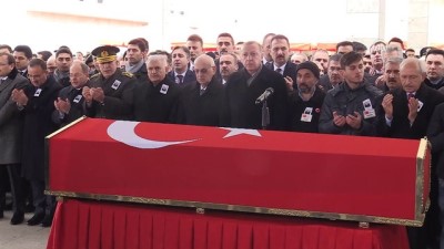 cenaze namazi - Şehit Piyade Astsubay Üstçavuş Musa Özalkan'ın cenaze namazı (2) - ANKARA  Videosu