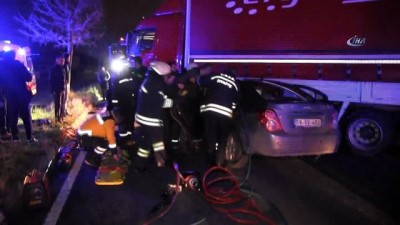 argo -  Tekirdağ'da feci kaza 1 ölü, 3 yaralı... Yan koltuktaki şahıs sıkıştığı yerden zor çıkarıldı  Videosu