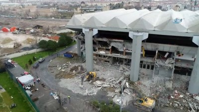 yikim calismalari - Abdi İpekçi Spor Salonu'nda yıkım çalışması havadan görüntülendi  Videosu