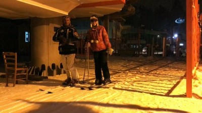 yabanci turist -  Sarıkmış Cıbıltepe Kayak Merkezi’nde gece kayağı yapıldı  Videosu