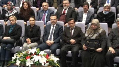 terorle mucadele -  Şehit annesi aldığı madalya sonrasında fenalık geçirdi  Videosu