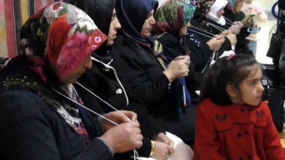 miller -  Tokatlı kadınlar Mehmetçik için içlik örüyor  Videosu