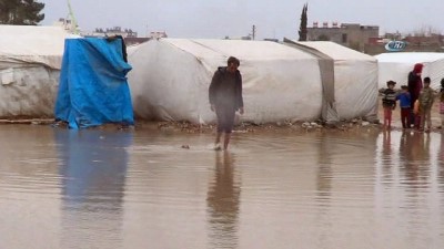su baskini -  Akçakale’de çadırlarını su basan Suriyeliler zor anlar yaşadı Videosu