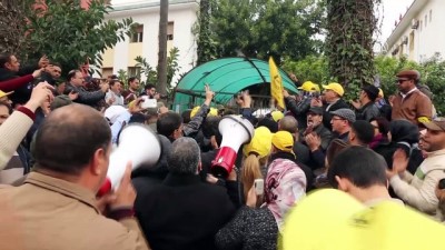 protesto - Fas'ta gazetecilerin yargılanması protesto edildi - RABAT Videosu