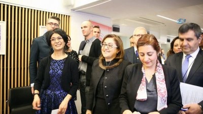 sergi acilisi -  Fatma Şahin, Brüksel Ebru Sergisine Katıldı  Videosu