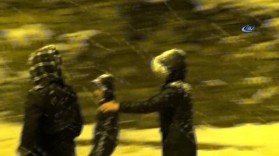 yagan -  Hakkari’de karla mücadele çalışması  Videosu