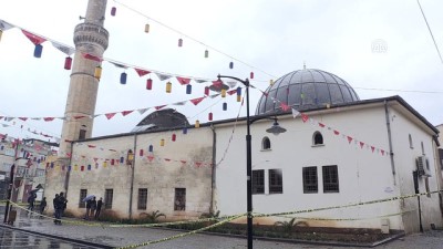 mimari - Roketli saldırı sonucu zarar gören üç asırlık Çalık Camisi kullanılamaz hale geldi - KİLİS  Videosu