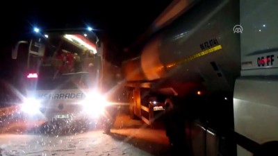 kurtarma ekibi - Zincirleme trafik kazası: 7 yaralı - ÇORUM  Videosu