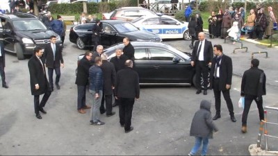 polis kontrolu -  11. Cumhurbaşkanı Abdullah Gül, Cuma namazını Sarıyer’de kıldı  Videosu
