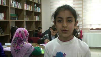ilkokul ogrencisi - İlkokul öğrencilerinden Mehmetçik'e duygu dolu mektuplar - MUŞ  Videosu