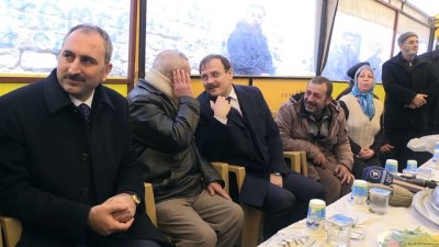 taziye ziyareti - Başbakan Yardımcısı Çavuşoğlu ile Adalet Bakanı Gül, Aydemir ve Tabbak ailelerine taziye ziyaretinde bulundu - KİLİS  Videosu
