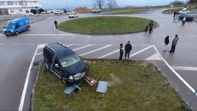 ticari arac -  Eski milletvekili kaza geçirdi Videosu