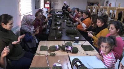 ipek dokuma - 'Mehmetçik için her ilmeği besmeleyle atıyorlar' - MUĞLA  Videosu