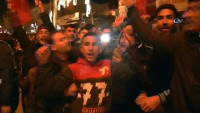 firtina obusu -  Adıyaman’da Mehmetçiğe sevgi gösterisi  Videosu