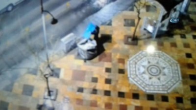 Çöp konteynerinin çalınma anı kamerada 
