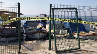 deniz polisi - Denizde ceset bulundu - İZMİR  Videosu