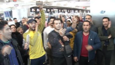 İranlı yolculardan Atatürk Havalimanı’nda protesto