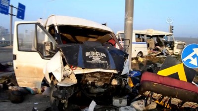 tavuk ciftligi - Yenişehir'de iki servis minibüsü çarpıştı: 3 ölü - BURSA  Videosu