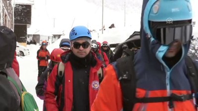 cig felaketi - Arkadaşlarını kaybettikleri dağda hayatta kalmayı öğreniyorlar - GÜMÜŞHANE  Videosu