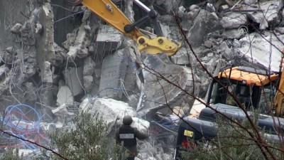 İsrail güçleri Filistinlilere ait iki binayı yıktı - BEYTÜLLAHİM