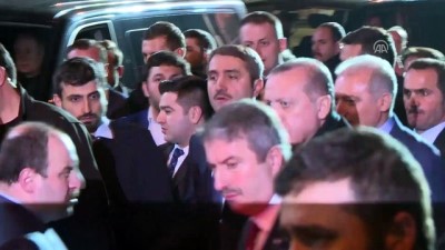 genclik kollari - Cumhurbaşkanı Erdoğan, AK Parti Sarıyer İlçe Başkanlığını ziyaret etti -
 İSTANBUL Videosu