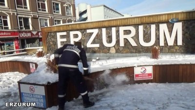 karla mucadele -  Doğu Anadolu kara büründü  Videosu