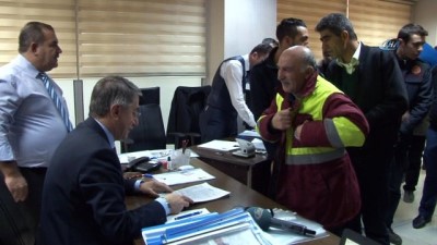 taseron isci -  Elazığ'da işçilerin 'Kadro' heyecanı  Videosu