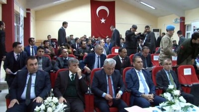  Vali Güzeloğlu, Hazro’da muhtarla bir araya geldi