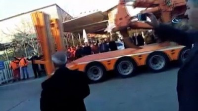 is makinesi -  Denizli’den Afrin’e iş makinesi gönderildi Videosu