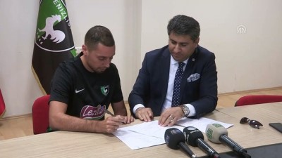 Denizlispor, Fas asıllı Hollandalı futbolcu Ismail Aissati ile sözleşme imzaladı - DENİZLİ