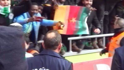 yildiz futbolcu - Eto'o'dan Atiker Konyaspor'a 2,5 yıllık imza (2) - KONYA Videosu