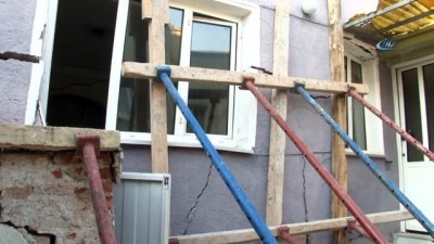 isaf -  Mahalledeki korkunç çatlaklar gün ağırınca ortaya çıktı  Videosu