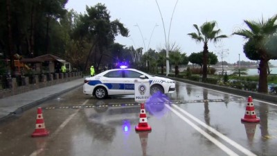 kontrol noktasi - Adana'da sağanak hayatı olumsuz etkiledi Videosu
