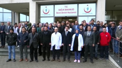 hasta yakini - Besni Devlet Hastanesi yönetimi, doktora darp olayını kınadı - ADIYAMAN Videosu