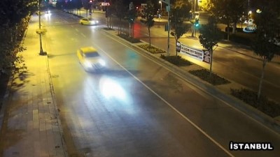 zincirleme kaza -  İstanbul'da yaşanan ilginç kazalar kamerada  Videosu