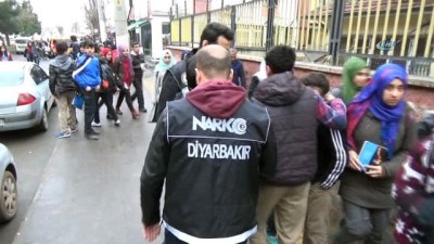 kullar -  Diyarbakır polisinden okul çevrelerinde denetim Videosu