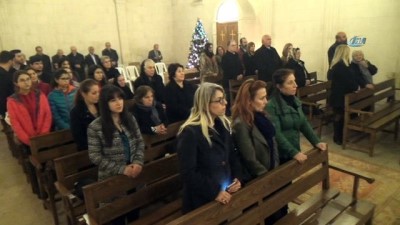 yeni yil -  Hatay'da tarihi kilisede Ermeniler Noel’i kutladı Videosu