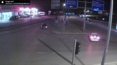 elektrik diregi - Trafik kazaları MOBESE kameralarına yansıdı - TOKAT  Videosu