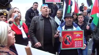 yumurta -  - Filistinliler, Kudüs Rum Ortodoks Patriği Theophilus'u protesto etti Videosu
